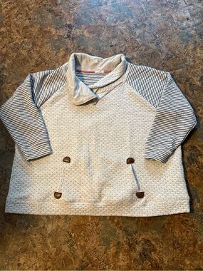 Maurices Women's Plus Size 3X Quilted Cream Pullover Pockets
